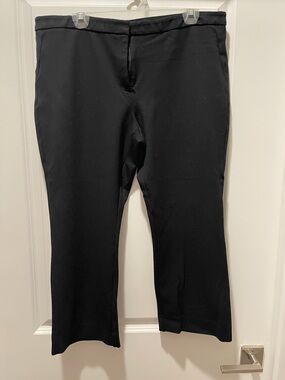 Halogen Capri Black Cropped Straight-Leg Pants